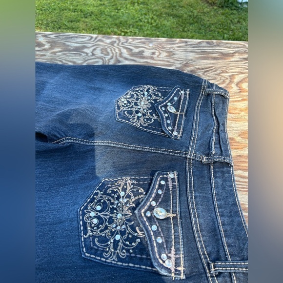 Cato premium Contemporary pants Skinny Leg Jeans size 12 rhinestones embroidered - Picture 7 of 9